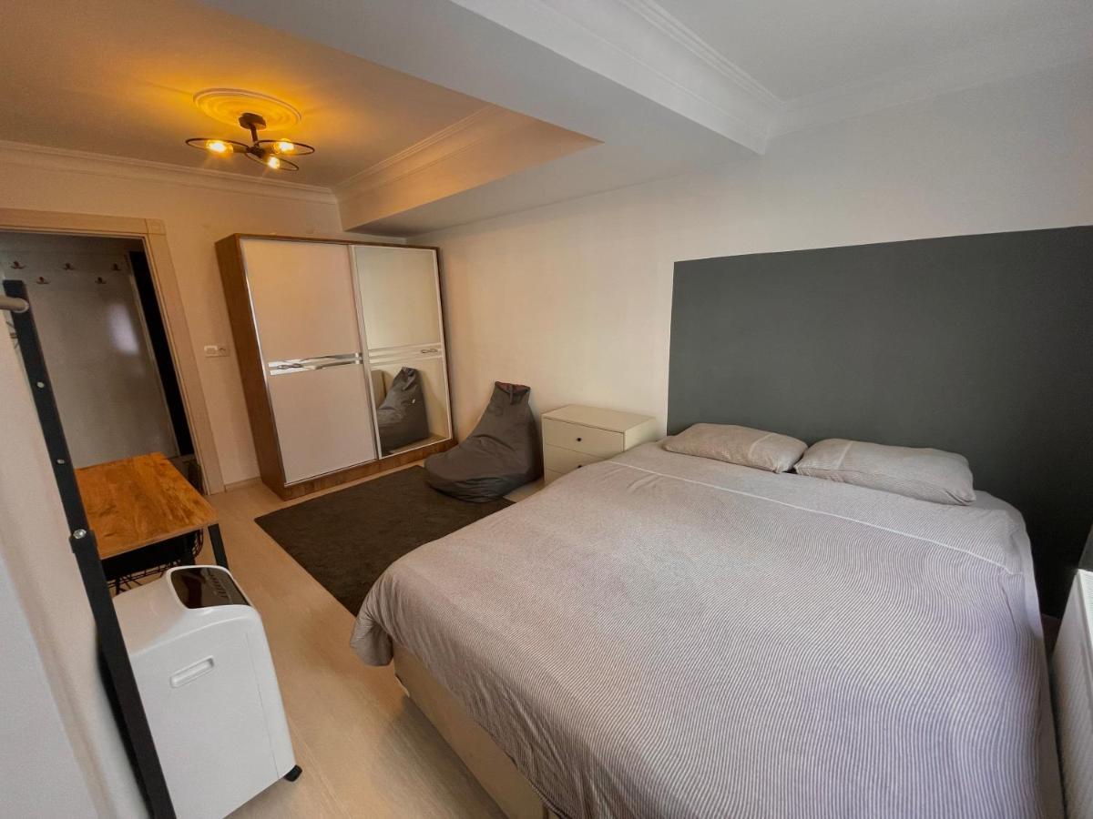 Cozy Big Sisli Apartment , Ac, Modern &For Family,Friendly In Center Стамбул Экстерьер фото